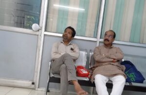 व्हीआईपी कल्चर के बिना आम नागरिक की तरह इलाज कराने पहुंचे प्रदेश भाजपा अध्यक्ष व सांसद अरुण साव