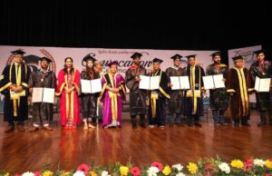 ओपी जिंदल यूनिवर्सिटी के विद्यार्थियों को राज्यपाल ने प्रदान की उपाधियां