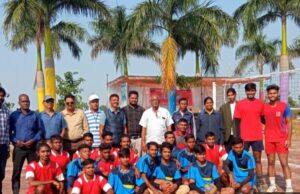 अंतर महाविद्यालय वॉलीबॉल प्रतियोगिता में सीएसआर महाविद्यालय पीपरतराई विजेता