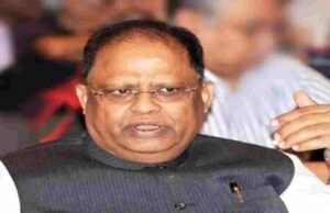 आधा दर्जन से अधिक नए चेहरों ने दे दी चुनौती,कट सकता है अमर अग्रवाल का पत्ता ?