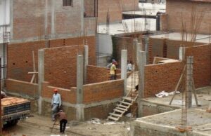 घर बनाना होगा महंगा, सरिये व सीमेंट की कीमतें अभी और बढ़ेंगी