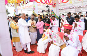 मुख्यमंत्री बघेल तातापानी महोत्सव के सामूहिक विवाह समारोह में हुए शामिल