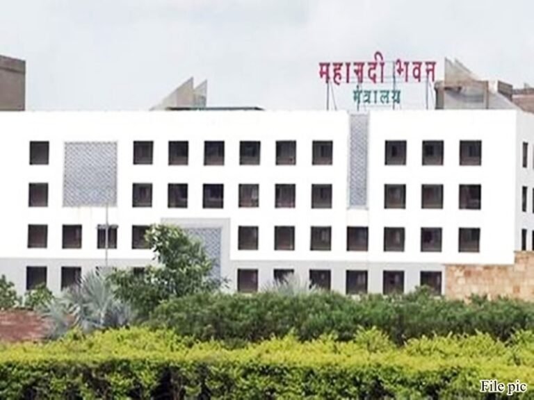 17_02_2022-mantralay_raipur_file