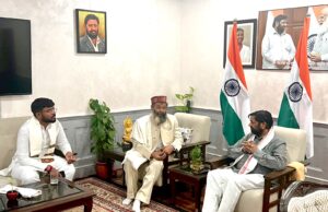 कुलपति बाजपेई ने केंद्रीय आवास मंत्री कौशल किशोर से की मुलाकात, नशा मुक्त छत्तीसगढ़ बनाने पर भी हुई चर्चा