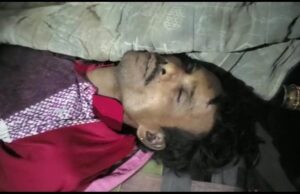 सरपंच सहित 10 लोगों ने पीट-पीटकर युवक की कर दी हत्या, मौके पर पहुंची पुलिस