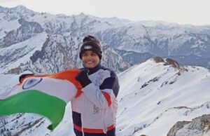 मुख्यमंत्री भूपेश बघेल ने महिला पर्वतारोही को दी 5 लाख की आर्थिक सहायता