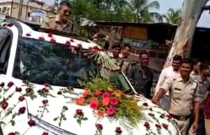 थानेदार ने इस अंदाज में ली विदाई कि आईजी ने निलंबित कर किया लाइन अटैच