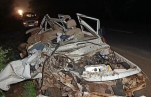 शादी समारोह में जा रहे लोगों की बोलेरो ट्रक से टकराई , 11 की मौत, सभी एक ही परिवार के