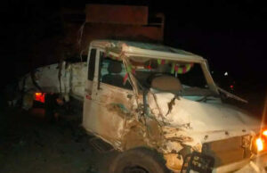 छट्ठी से लौट रहे लोगों की पिकअप ट्रक से टकराई, 5 महिलाओं सहित 6 की मौत