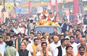 मुख्यमंत्री विष्णुदेव साय का रायगढ़ में रोड शो, हुआ गर्मजोश स्वागत