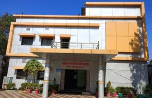 Municipal elections: जनसंपर्क और सफाई अभियानों से जनता का विश्वास जीतने में जुटे दावेदार