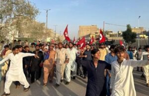 Chaos for water in Pakistan: पाकिस्तान में पानी के लिए बवाल, सिंध के गृह मंत्री का घर फूंका, पुलिस फायरिंग में एक की मौत