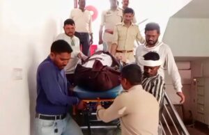 Clerk hanged himself: कोर्ट रूम में क्लर्क ने लगाई फांसी, सुसाइड नोट में न्यायिक अधिकारी पर गंभीर इल्जाम, कर्मचारियों में नाराजगी