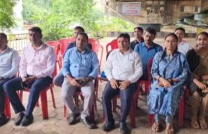 Tehsildar strike : तहसीलदारों की हड़ताल से कार्यालयों में कामकाज ठप, भटकते दिखे लोग