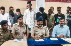 Raipur police: राजधानी में कार से 1 करोड़ से अधिक की हेरोइन बरामद, 8 ड्रग्स पेडलर्स गिरफ्तार