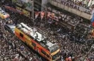 Stampede in Tamil Actor Vijay Rally: तमिलनाडु में अभिनेता विजय की रैली में भगदड़, 20 की मौत की आशंका