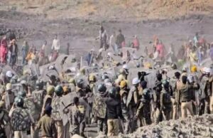 Villagers clash with police: कोयला खदान विस्तार का विरोध कर रहे ग्रामीणों की पुलिस से झड़प, पथराव में एएसपी समेत कई पुलिसकर्मी घायल