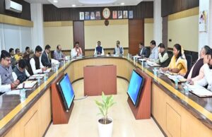 Cabinet decision : रायपुर में 23 जनवरी से कमिश्नर प्रणाली, आटो एक्सपो में रोड टैक्स में 50 प्रतिशत की छूट