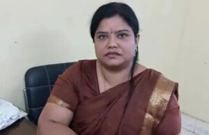 CMO caught accepting bribe: मकान का नक्शा पास कराने 12 हजार की रिश्वत लेते CMO पकड़ाई, मध्यस्थ बाबू भी गिरफ्तार