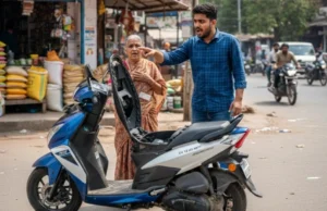 CG News : स्कूटी की डिक्की से 2 लाख पार: पेंशन की राशि लेकर लौट रही थी महिला, रास्ते में सामान खरीदने रुकी थी