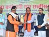 Lifetime achievement award: मुख्यमंत्री ने वीरेन्द्र नामदेव को लाइफटाइम एचीवमेंट अवॉर्ड से सम्मानित किया