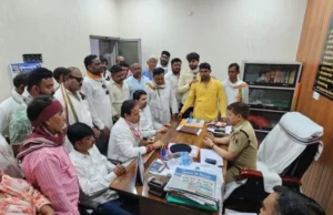 Bilaspur News: सुशासन तिहार में भिड़ गए धरमलाल कौशिक और राजेंद्र शुक्ला, मंच पर गाली-गलौज