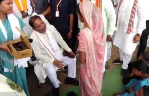 Sushasan Tihar 2026 : तेंदूपत्ता संग्राहकों के बीच पहुंचे सीएम साय , पेड़ के नीचे लगाई चौपाल