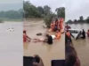 Heart touching moment : एक दूसरे का हाथ थामे कार की पिछली सीट पर मिले दंपती के शव, नाला पार करते बह गई थी कार