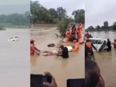 Heart touching moment : एक दूसरे का हाथ थामे कार की पिछली सीट पर मिले दंपती के शव, नाला पार करते बह गई थी कार