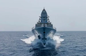 Indian Navy stealth warship: हिंद महासागर में उतरा भारत का युद्धपोत आईएनएस महेंद्रगिरि, ब्रह्मोस व बराक-8 मिसाइल सिस्टम से लैस