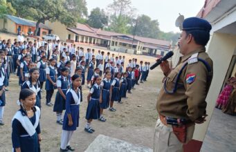 रेलवे सुरक्षा बल ने स्कूलों में चलाया जागरूकता अभियान