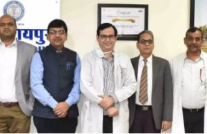 मां ने बेटे को किडनी देकर दिया दूसरा जीवन , रायपुर एम्स में पहला प्रत्यारोपण