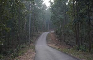 छत्तीसगढ़ के उत्तरी छोर के आखिरी गांव पुंदाग में आजादी के 75 साल बाद सड़क बनाने का काम शुरू