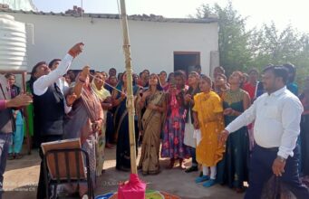 मस्तूरी विधानसभा के ग्राम सुकुल कारी में शान से लहराया तिरंगा