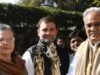 रायपुर पहुंचे सोनिया और राहुल गांधी, एयरपोर्ट पर सीएम भूपेश बघेल ने किया स्वागत, अधिवेशन स्थल के लिए रवाना