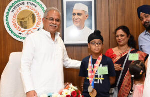मुख्यमंत्री ने नौ साल के मास्टर जसराज को उपलब्धियों के लिए दी बधाई , अपने नाम किया है वर्ल्ड रिकॉर्ड