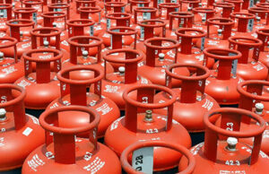 घरेलू रसोई सिलेंडर 50 रुपए महंगा, कमर्शियल सिलेंडर के दाम 350.50 रुपए बढ़े
