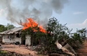 विहिप के छत्तीसगढ़ बंद के दौरान बिरनपुर में गुस्साई भीड़ ने मकान में लगाई आग, गैस सिलेंडर फटा