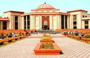 CG Sub-Inspector Recruitment Exam: सब-इंस्पेक्टर भर्ती पर रोक की मांग, हाईकोर्ट का गृह सचिव, DGP व व्यापम को नोटिस