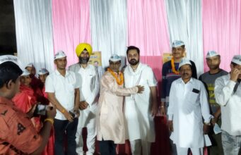 भाजपा झुग्गी झोपड़ी प्रकोष्ठ के पूर्व जिला उपाध्यक्ष 45 समर्थकों के साथ आम आदमी पार्टी में शामिल