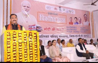 विकसित भारत यात्रा में बोले स्वास्थ्य मंत्री श्याम बिहारी, 38 करोड़ जन-धन खाते ऐतिहासिक उपलब्धि