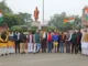 राहुल गांधी को मंदिर दर्शन से रोकने का कांग्रेस ने नेहरू की प्रतिमा के सामने मौन धारण कर किया विरोध