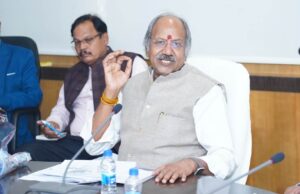 बोर्ड के टापर्स बच्चों को हेलिकॉप्टर राइड नहीं, भारत भ्रमण कराएंगे – शिक्षा मंत्री
