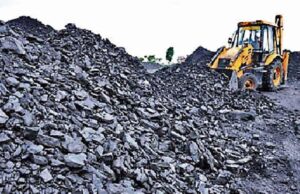 Black business of coal: सरगांव-बेलमुंडी से रतनपुर तक कोयले का काला कारोबार, खनिज और पुलिस के अधिकारी जानकर भी इसलिए अनजान