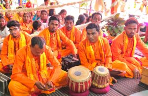 Shriramcharit Manas Mahasammelan: श्रीरामचरित मानस महासम्मेलन से राममय हुआ पूरा अंचल, दूर-दूर से पहुंच रहे लोग