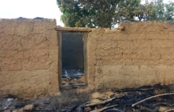 Heartbreaking incident: आठ साल की बड़ी बहन छोटे भाई-बहन को नहीं बचा सकी, आपस में लिपटे मिले तीनों के जले हुए शव