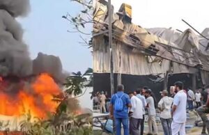 Rajkot game zone fire Ancident: हाईकोर्ट की कड़ी टिप्पणी बाद पुलिस आयुक्त समेत कई अफसर हटाए गए , 7 सस्पेंड