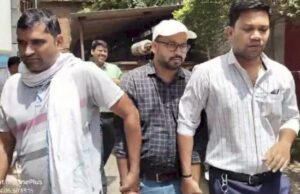 Passport officer caught taking bribe: दस्तावेज सत्यापन के लिए सहायक पासपोर्ट अधिकारी ले रहा था 8 हजार की रिश्वत, एसीबी ने रंगे हाथों पकड़ा