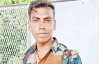 Constable shot himself: आरक्षक ने सर्विस रायफल से खुद को मारी गोली, हालत गंभीर