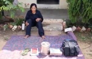 Female Naxalite caught with tiffin bomb: सुकमा में टिफिन बम के साथ 5 लाख की इनामी वर्दीधारी महिला नक्सली गिरफ्तार
